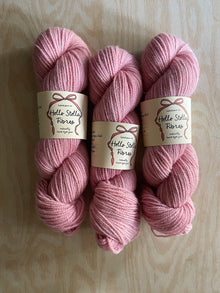  Wild Wool 2 Ply WORSTED - Pink Light