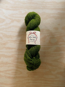  Wild Wool PEI - Brandybuck (dark grey base)