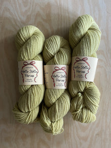  Wild Wool 2 Ply WORSTED - Pistachio